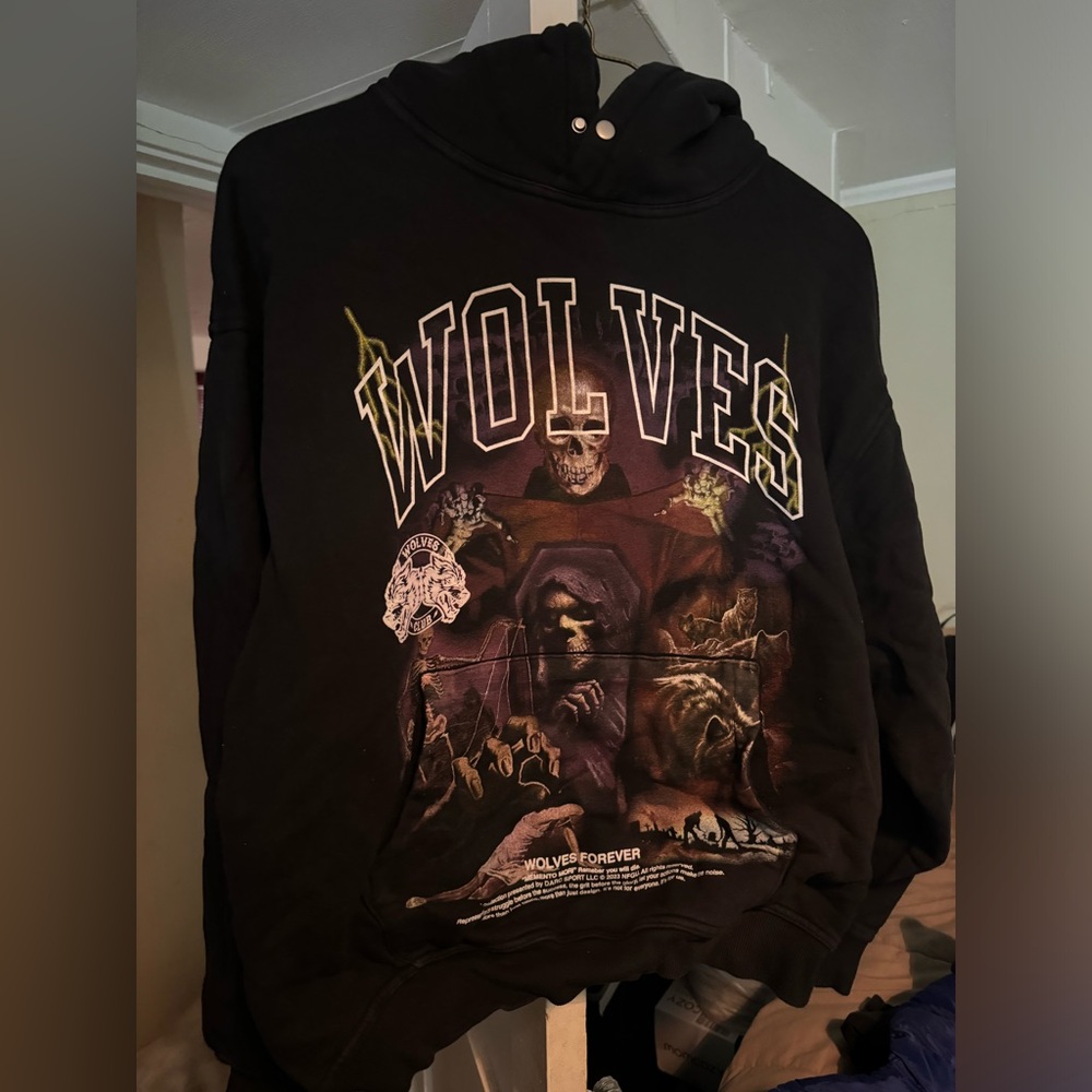 Darc sport Morí awaits “vintage pierce” unisex hoodie